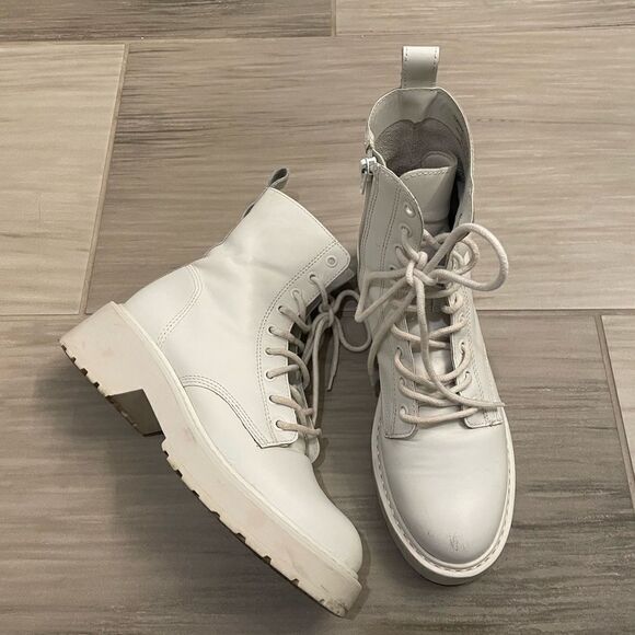 All white heeled boots - Picture 11 of 13